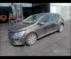 Renault Clio 2020 1.5cdi k9k demolito per ricambi