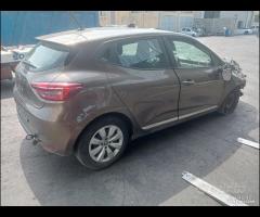 Renault Clio 2020 1.5cdi k9k demolito per ricambi