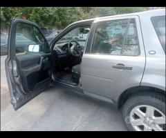Land rover Freelander 2 2010 2.2td 224dt per ricam - 8