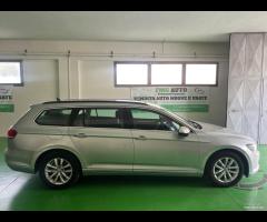Volkswagen Passat Variant 1.6 TDI DSG Comfortline
