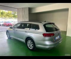 Volkswagen Passat Variant 1.6 TDI DSG Comfortline - 7