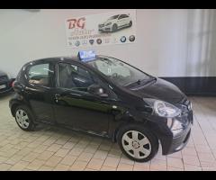 Toyota Aygo 1.0 12V VVT-i 5 porte unico prop 2007 - 9