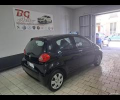 Toyota Aygo 1.0 12V VVT-i 5 porte unico prop 2007 - 10