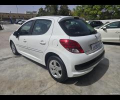 Peugeot 207 1.4 HDi 70CV 5p. Active