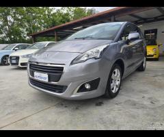 Peugeot 5008 1.6 HDi 115CV Active