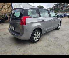 Peugeot 5008 1.6 HDi 115CV Active