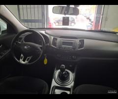 Kia Sportage 1.7 CRDI unico prop 2014 - 24