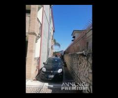 Soluzione indipendente con 2 appartamenti Carinaro