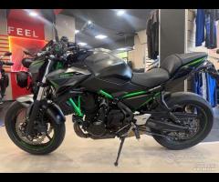 Kawasaki Z 650 - 2023 - km 12202