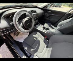 Jaguar XE 2.0 D Turbo aut. Pure