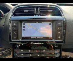 Jaguar XE 2.0 D Turbo aut. Pure - 8