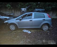 Fiat Grande Punto 1.3 TD Demolita - Per Ricambi