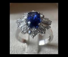 ANELLO ORO 18kt. CON DIAMANTI E ZAFFIRO BIRMANO