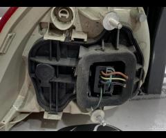 FARO FANALE STOP POSTERIORE DESTRA GOLF V 2003-200 - 16