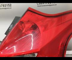 FARO FANALE STOP POSTERIORE DESTRA DX FORD FOCUS I