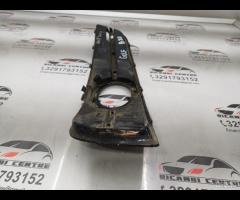 MASCHERINA FENDINEBBIA PARAURTI ANTERIORE DESTRA A - 22