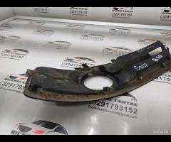 MASCHERINA FENDINEBBIA PARAURTI ANTERIORE DESTRA A - 23