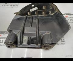 SUPPORTO STAFFA PARAURTI POSTERIORE SINISTRA SX HY - 8