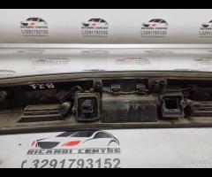 RIVESTIMENTO MANIGLIA DEL PORTELLONE POSTERIORE MI - 19