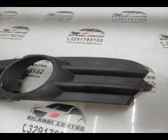 MASCHERINA FENDINEBBIA PARAURTI ANTERIORE DESTRA V - 13