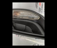 MASCHERINA FENDINEBBIA PARAURTI ANTERIORE DESTRA O - 6