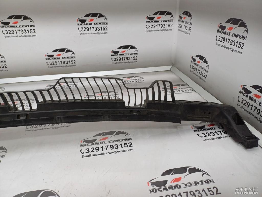 SUPPORTO STAFFA CENTRALE PARAURTI POSTERIORE VW GO - 9/18