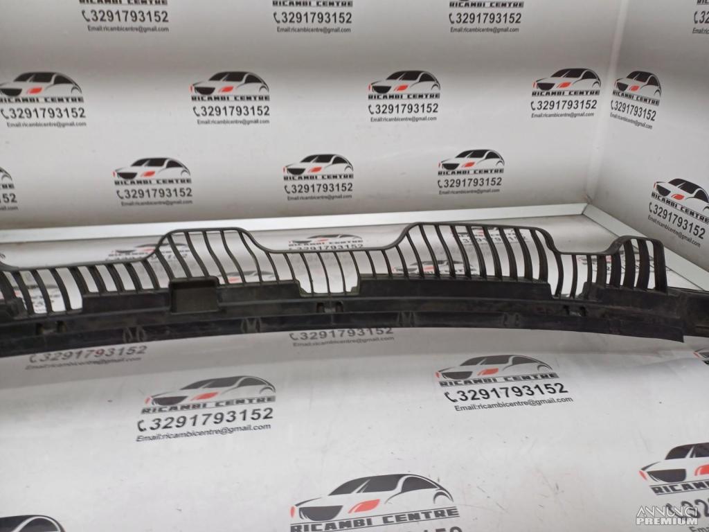 SUPPORTO STAFFA CENTRALE PARAURTI POSTERIORE VW GO - 10/18