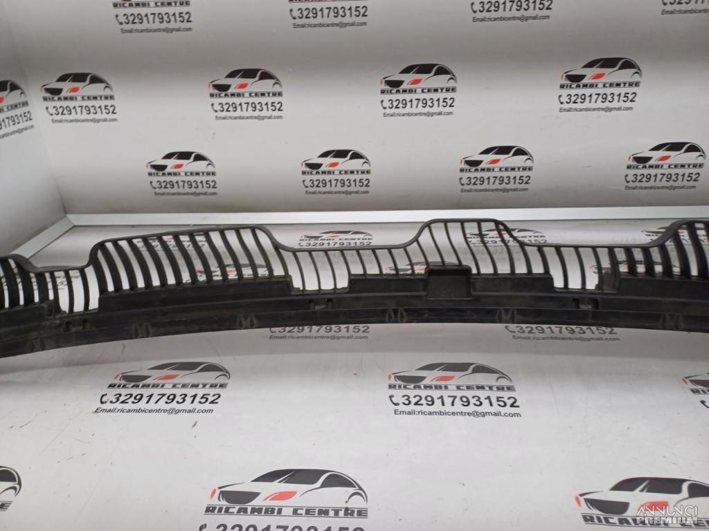 SUPPORTO STAFFA CENTRALE PARAURTI POSTERIORE VW GO - 11/18