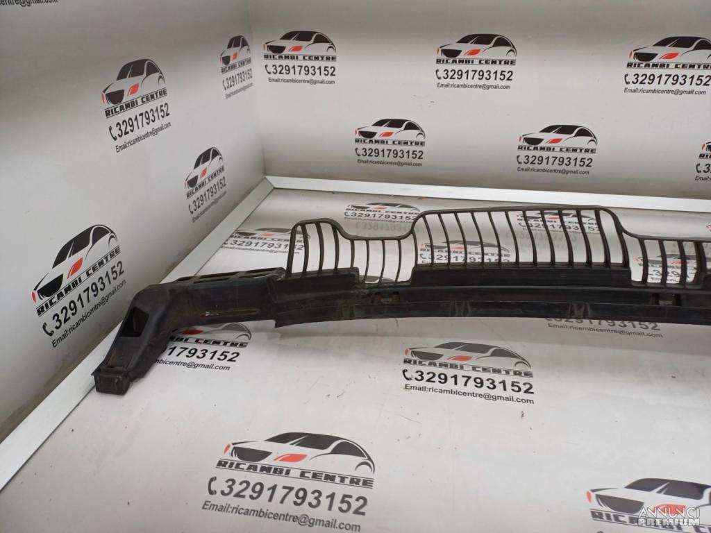 SUPPORTO STAFFA CENTRALE PARAURTI POSTERIORE VW GO - 12/18