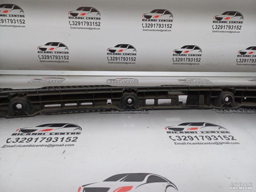 SUPPORTO STAFFA CENTRALE PARAURTI POSTERIORE VW GO - 15/18