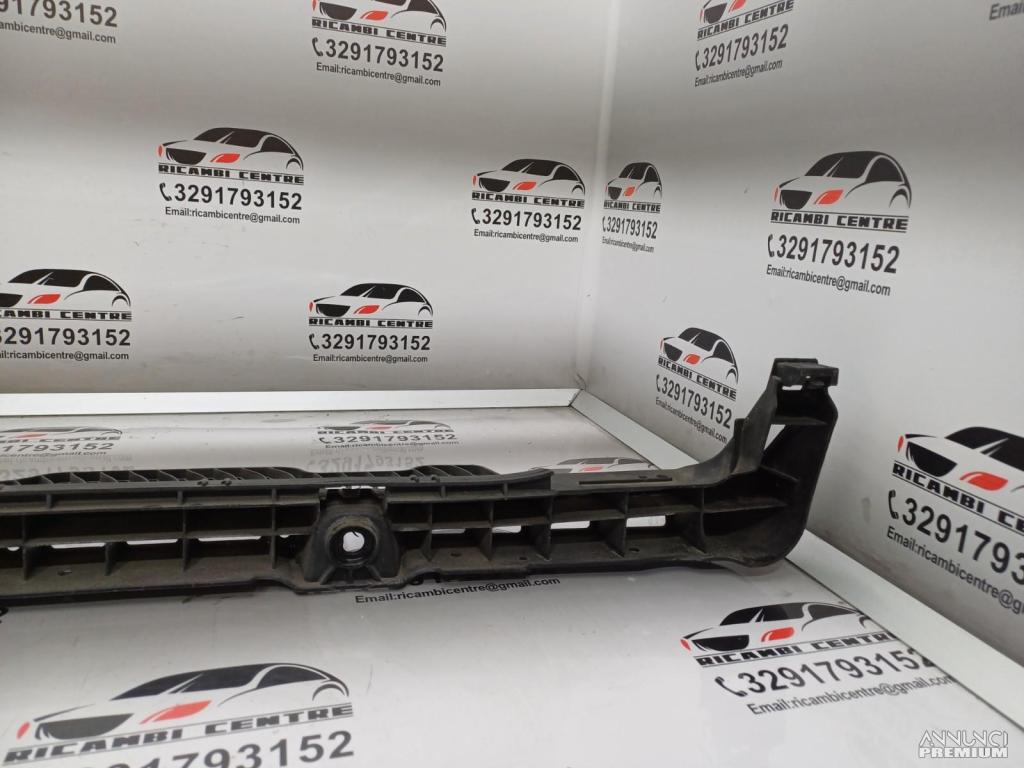SUPPORTO STAFFA CENTRALE PARAURTI POSTERIORE VW GO - 17/18