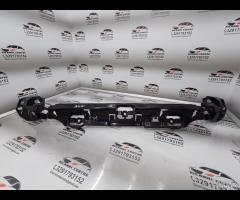 SUPPORTO STAFFA CENTRALE PARAURTI POSTERIORE BMW F