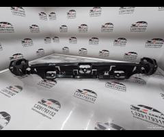 SUPPORTO STAFFA CENTRALE PARAURTI POSTERIORE BMW F