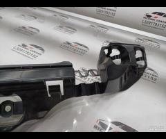 SUPPORTO STAFFA CENTRALE PARAURTI POSTERIORE BMW F - 8