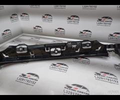 SUPPORTO STAFFA CENTRALE PARAURTI POSTERIORE BMW F - 17