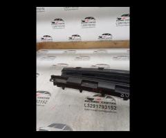 GRIGLIA CENTRALE PARAURTI ANTERIORE INFERIORE 2017 - 11