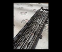 GRIGLIA CENTRALE PARAURTI ANTERIORE INFERIORE 2017 - 22