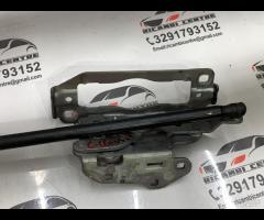 CERNIERA COFANO ANTERIORE CON MOLLA GAS SINISTRA M - 12