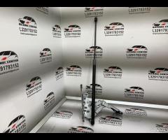 CERNIERA COFANO ANTERIORE CON MOLLA A GAS DESTRA M - 8