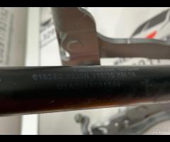 CERNIERA COFANO ANTERIORE CON MOLLA A GAS DESTRA M - 20