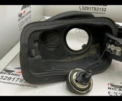TAPPO SPORTELLO SERBATOIO CARBURANTE 1.5B BMW F22 - 6