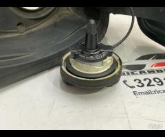 TAPPO SPORTELLO SERBATOIO CARBURANTE 1.5B BMW F22 - 9