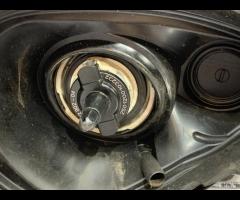 TAPPO SPORTELLO SERBATOIO CARBURANTE 1.5B BMW F22 - 16