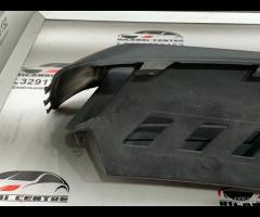 GRIGLIA PARAURTI ANTERIORE INFERIORE SINISTRA SX V - 8