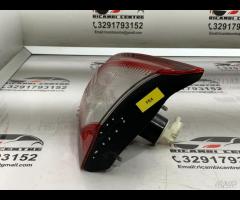 FARO FANALE STOP POSTERIORE DESTRA NISSAN QASHQAI