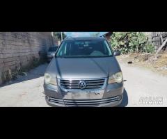Ricambi VW Touran 2.0 D del 2007