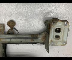 OSSATURA CALANDRA TRAVERSA ANTERIORE 2.0D MITSUBIS - 20