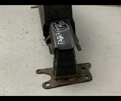 RINFORZO TRAVERSA PARAURTI SUPPORTO ANTERIORE SKOD - 16