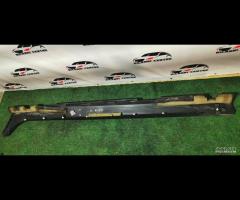 8X23-F10608-A MINIGONNA RIVESTIMENTO SOTTOPORTA Dx - 6