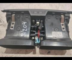 BOCCHETTA CENTRALE ARIA MERCEDES CLASSE C W204 A20 - 6